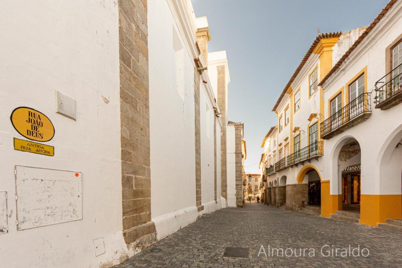 Almoura Giraldo Centro Historico Apartment Évora Exterior foto