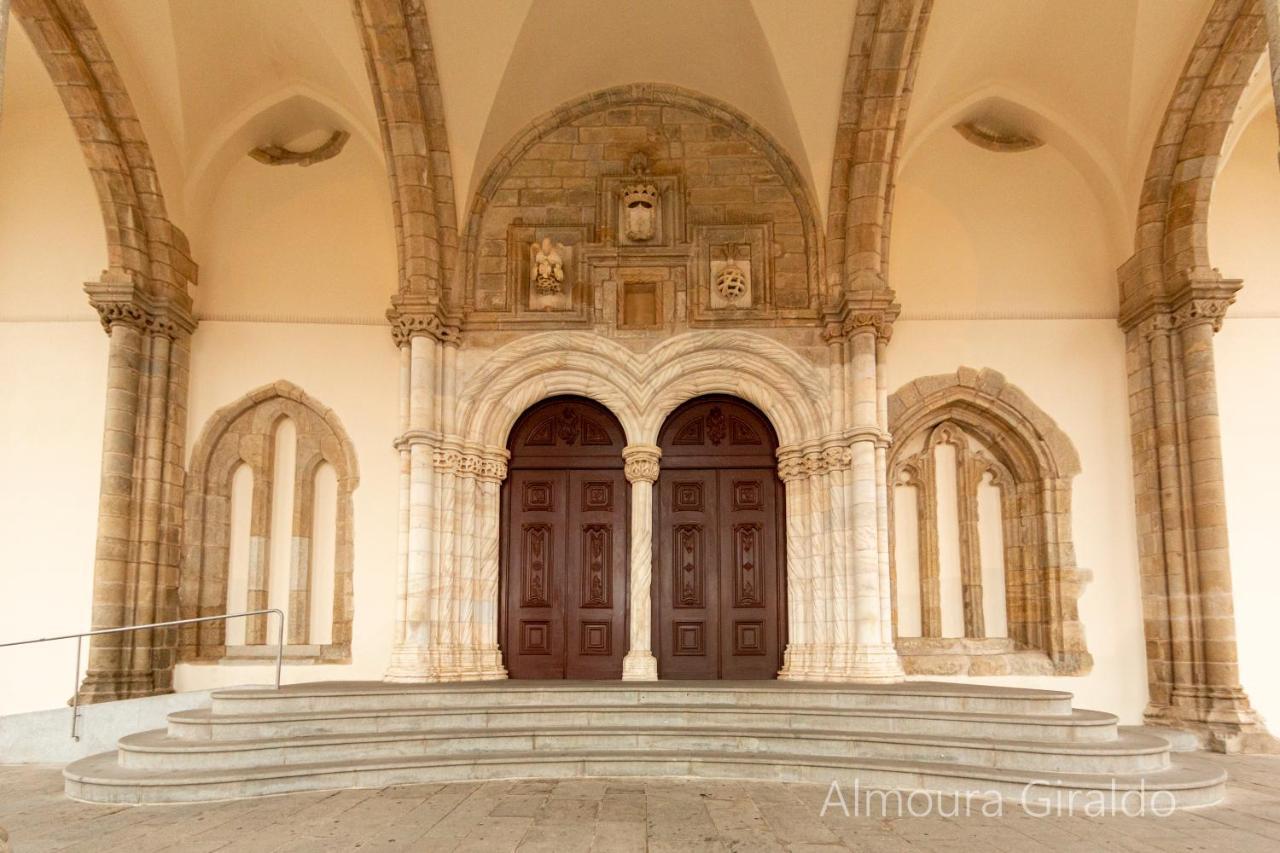 Almoura Giraldo Centro Historico Apartment Évora Exterior foto